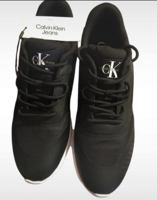 Sapatilhas Calvin Klein- NOVAS com etiqueta, oportunidade única!