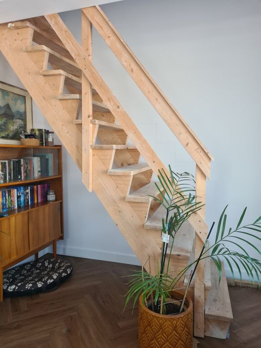 Schody drewniane, budowlane, młynarskie, tymczasowe