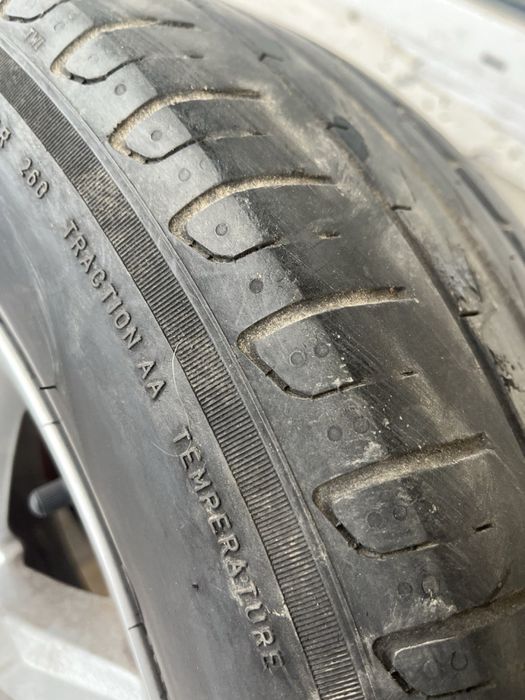 Продам шини, літо pirelli, без дисків