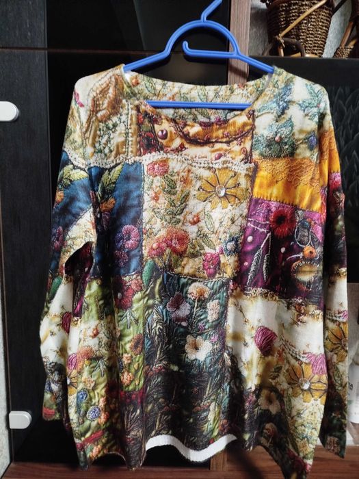 Продам оригинальный, новый джемпер.