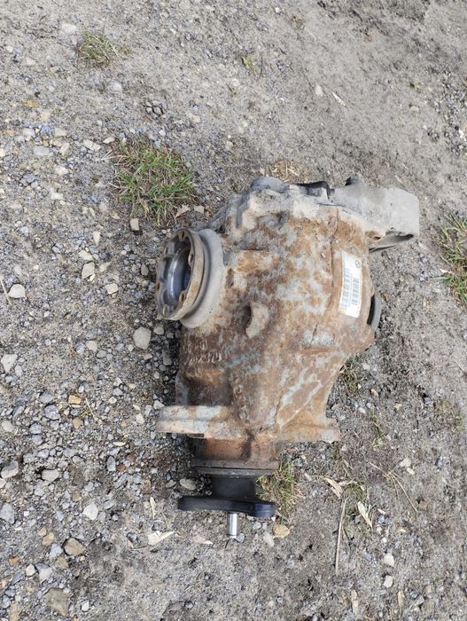 Dyfer Dyferencjał tył BMW 320D 318D E90 E91 przełożenie 2.47