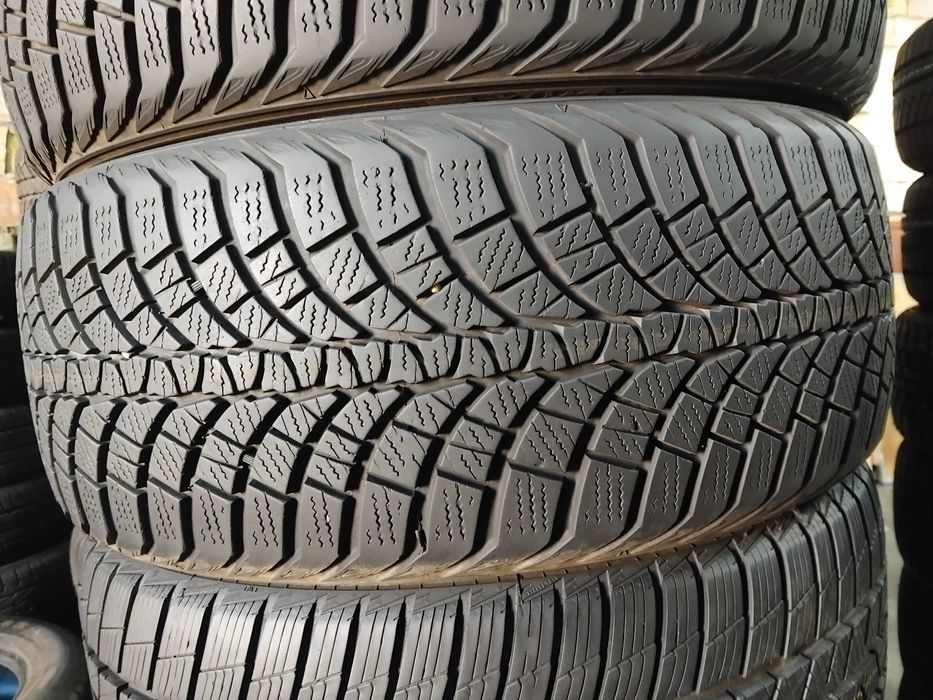 Шини бу 215/50 R17 Kumho WinterCraft WP71 Комплект Зима