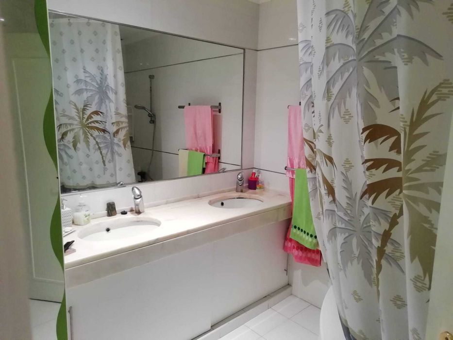 Alugo quarto Torre da Marinha