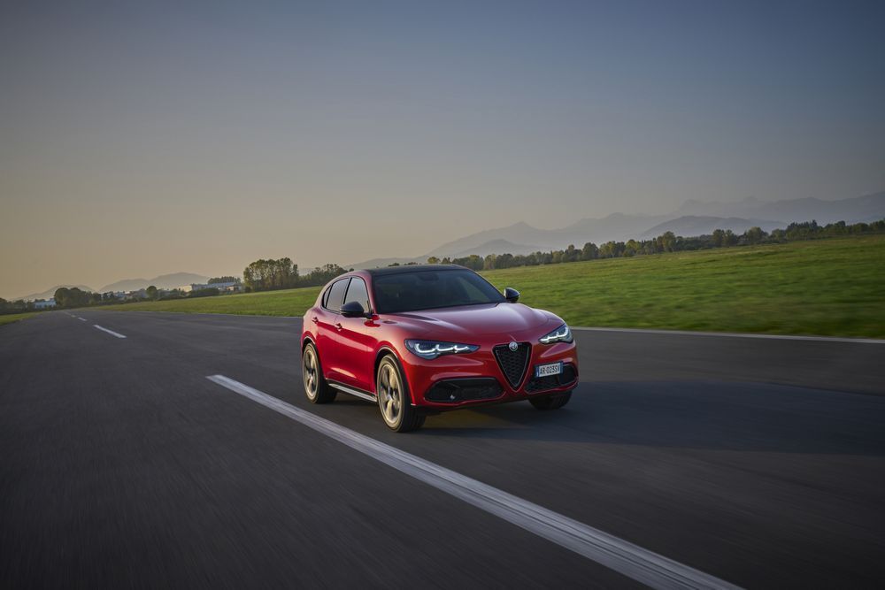 Alfa Romeo Stelvio ver-2-2-d-sprint-at8