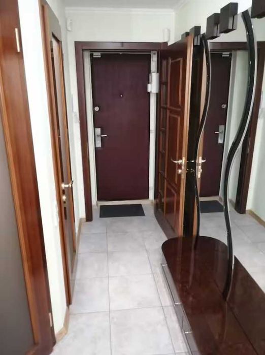 Простора 3-кімнатна квартира біля метро "Палац Україна" та "Либідська"