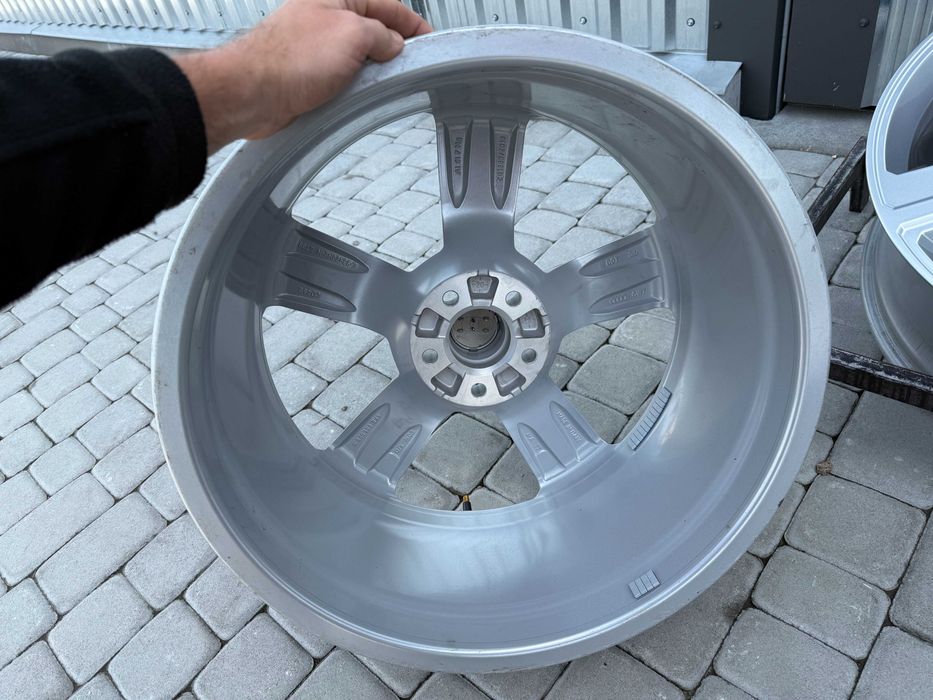 Диски Audi R20 5x112 9J ET38 e TRON Sportback Q5 Skoda Seat Mercedes