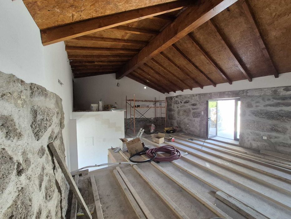 Casa T2 em pedra renovada – Vieira do Minho (próxima de Gerês)