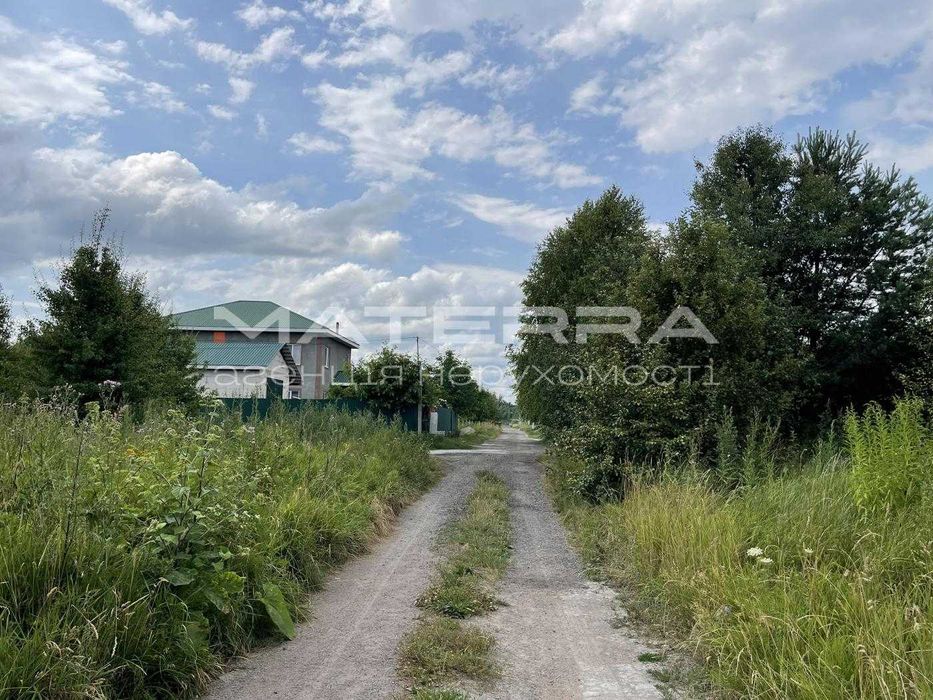 Лишня продаж ділянок 200 соток під забудову