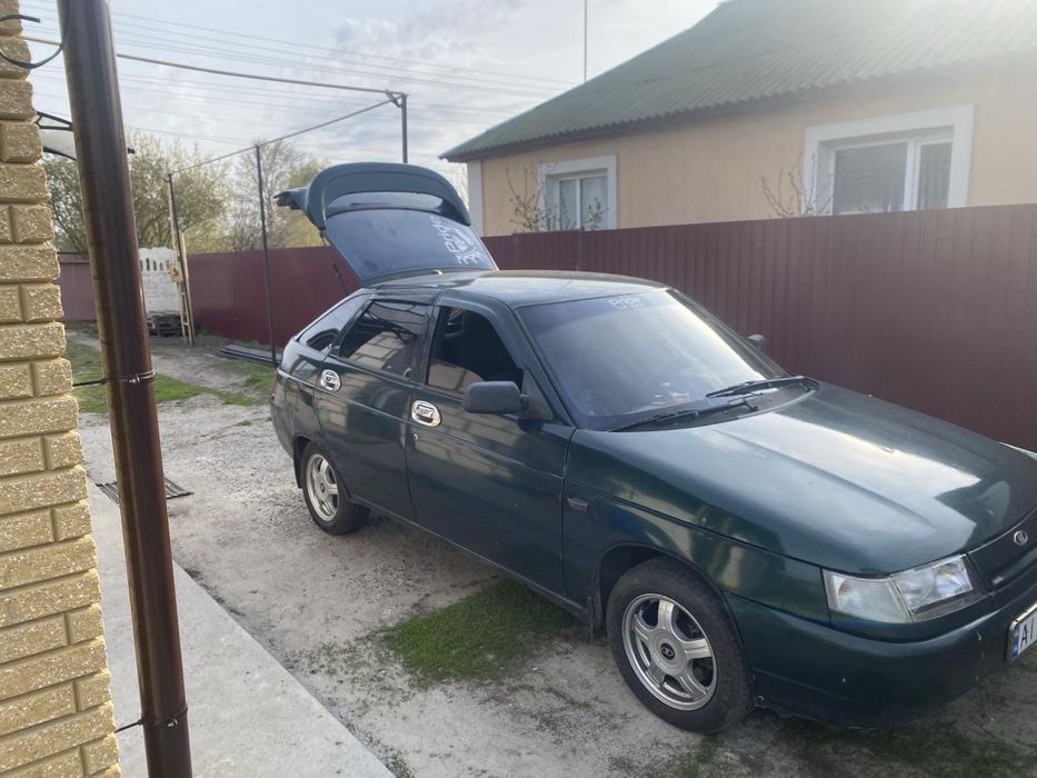 продам своє авто Ваз 2112