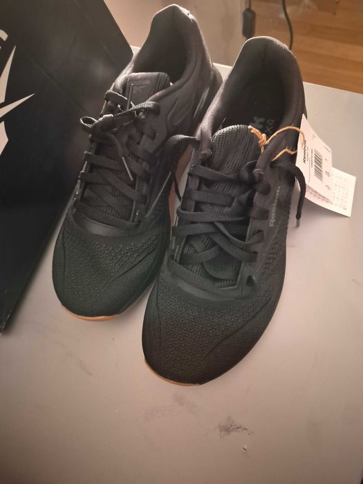 Ténis Reebok Nano X4 – Tamanho 42 – Novos
