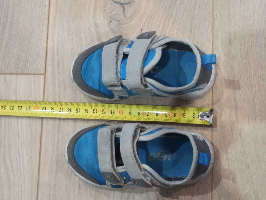 Buty Bejo lekkie na rzep