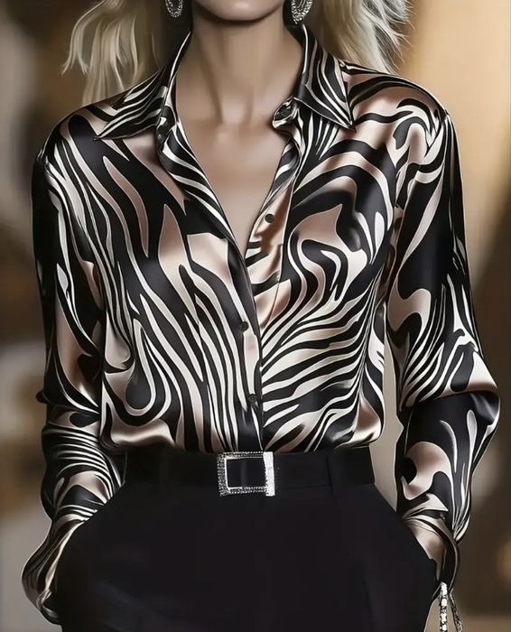 Жіноча елегантна блуза