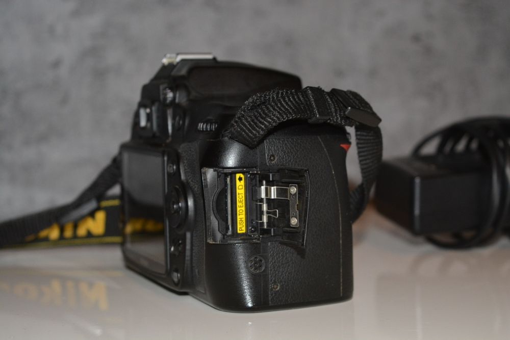Aparat Nikon D90 Body