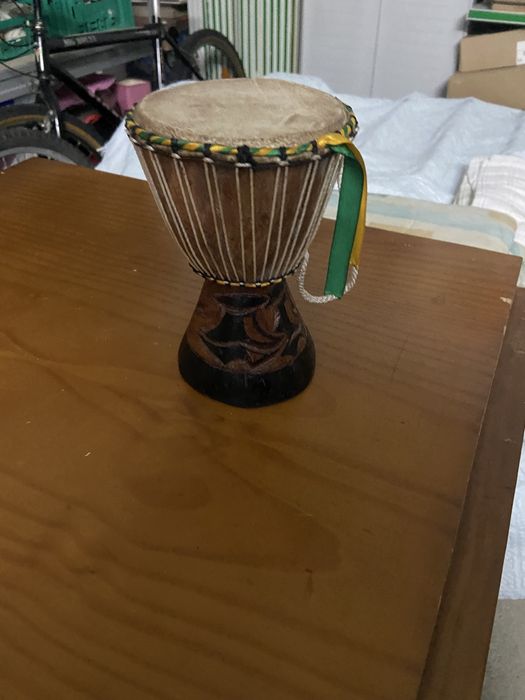 Ginbeg de madeira pronto para enfeitar