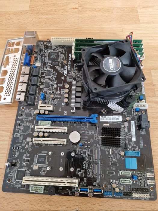 ASUS P10S-E(ddr4)+16gb ddr4 +intel xeon E3-1230v6 3.9ghz Комплект для сервера або ПК