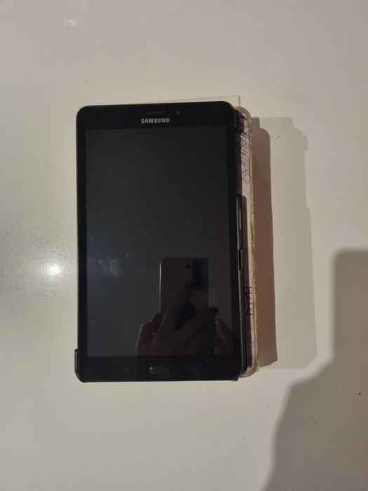 Планшет Samsung Galaxy Tab A 8.0'' 2017 модель SM-T385