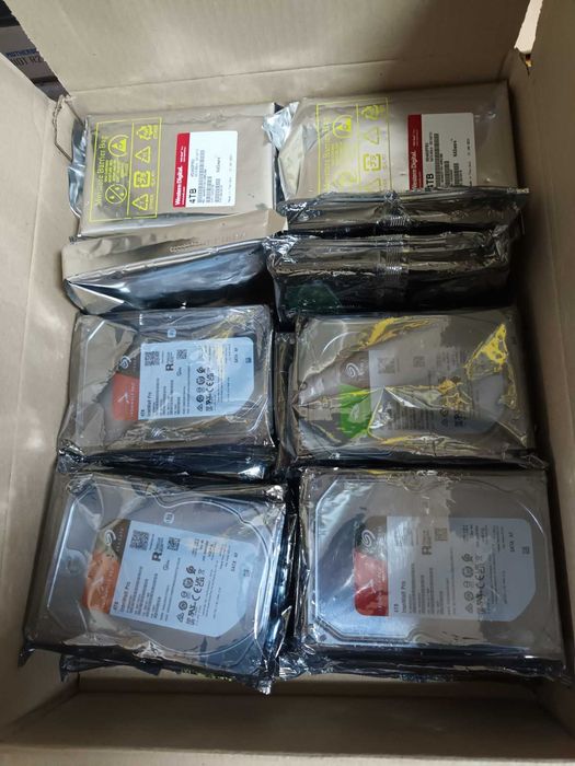 Жорсткий диск 4Тб WD Red Pro Seagate SkyHawk