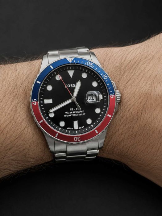 Relogio Fossil bezel Pepsi esta NOVO