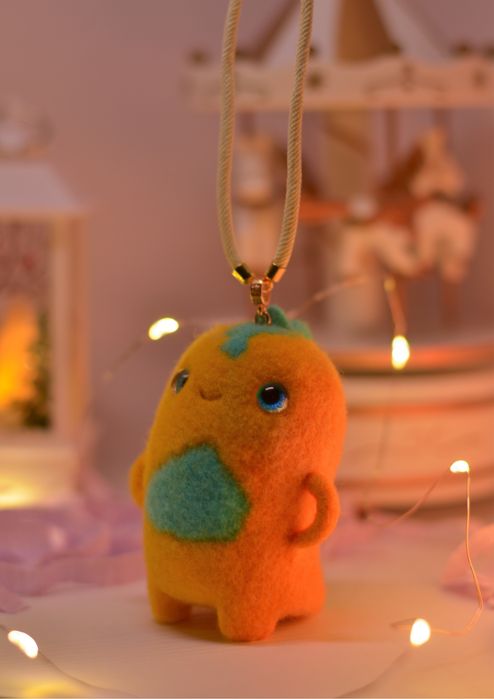 Валяний дракончик жовтий