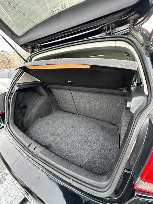 Продам Volkswagen Golf 2010 рік можлива розстрочка,кредит,обмін!