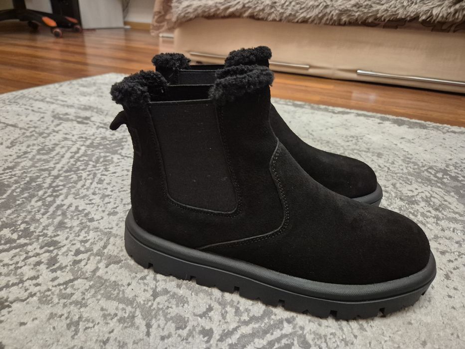 Зимові ботінки замш  Нові Анатомічний носок 38,39 р. Повномірні! Якіст