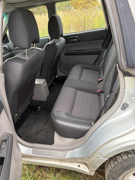 Subaru Forester 2.0 XT stan bardzo dobry