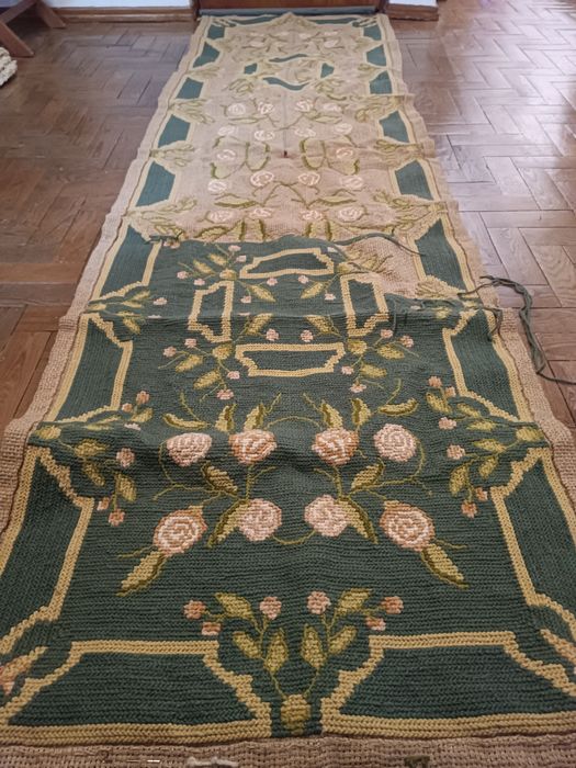 Passadeira de arraiolos inacabada