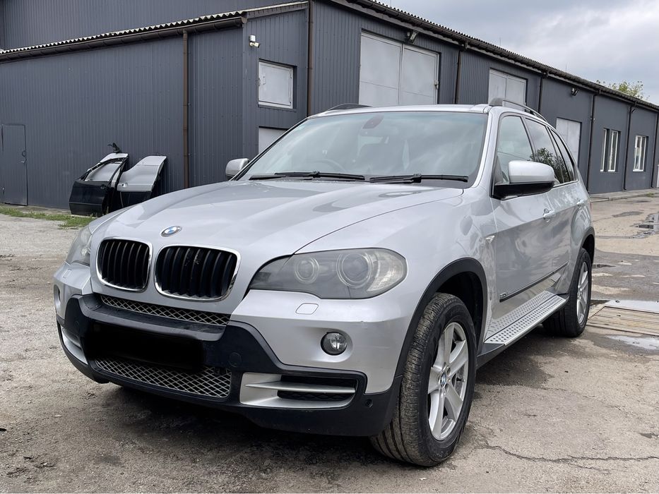 Крыло левое правое БМВ Х5 Е70 крило ліве праве BMW X5 E70 крилья крила