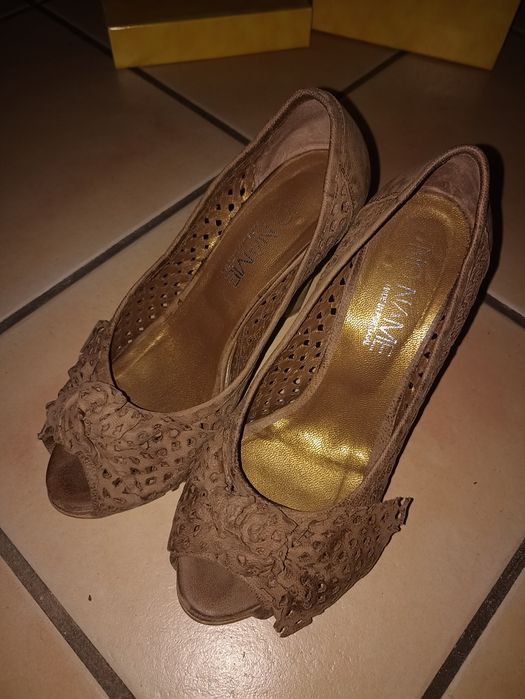 Sapatos cerimónia 37