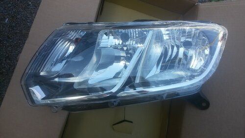 Фара на Renault Sandero 2013г. -