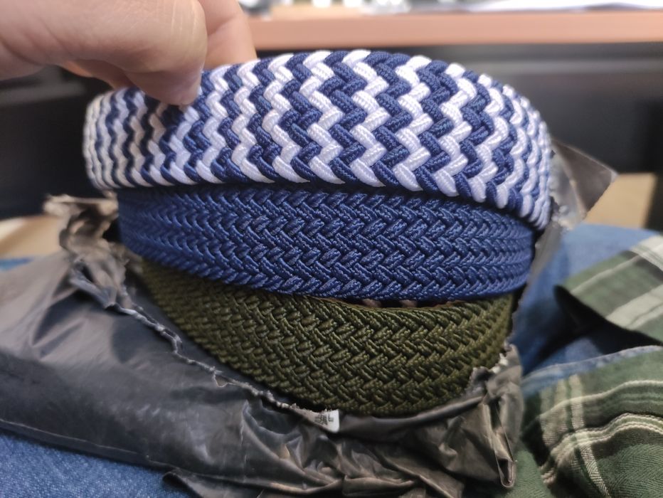 Cintos elásticos cruzados 105cm novos