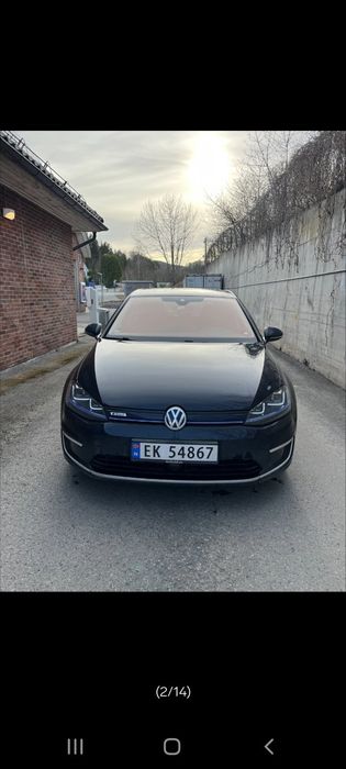 Продам E-Golf 2016 року.