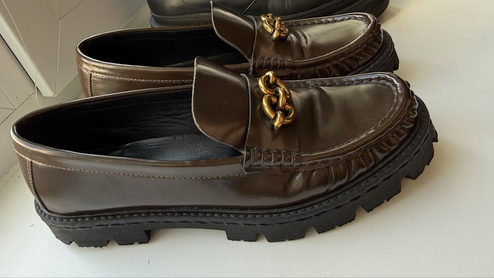 Шкіряні лофери, Massimo Dutti
