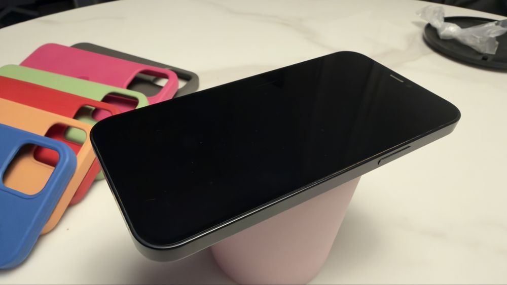 iPhone 12 64gb 80% bateria