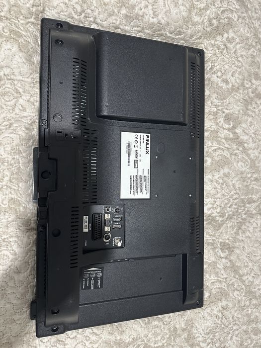 Tv Finlux 24” DVD Smart 12v DC