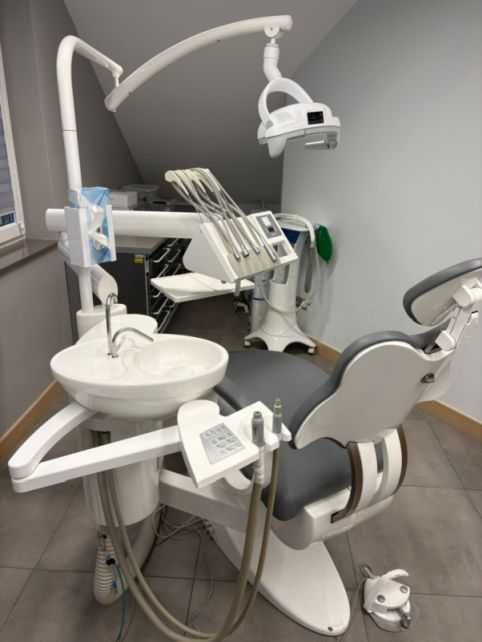 Sprzedam unit stomatologiczny CHIRANA DENTAL DE172