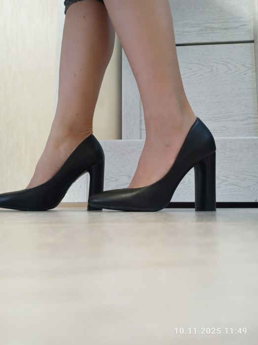 Туфлі 37 розміру