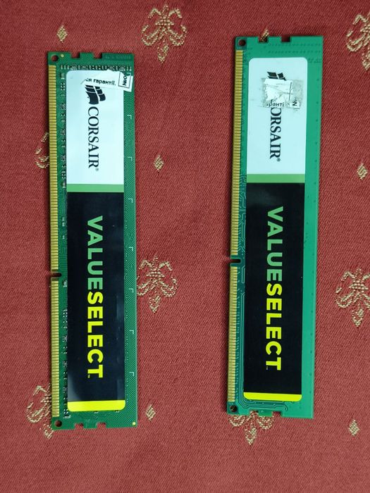 Оперативна пам'ять DDR3 4GB Corsair 1333 MHz