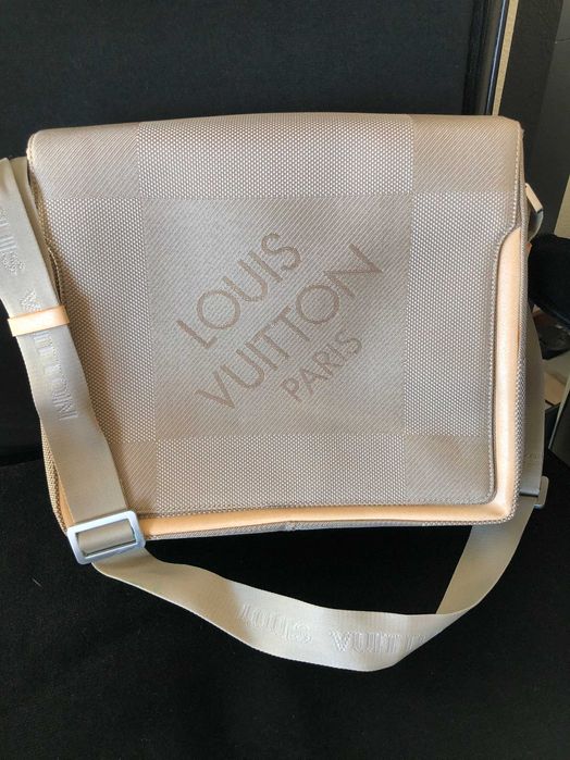 Mala tipo Louis Vuitton nova