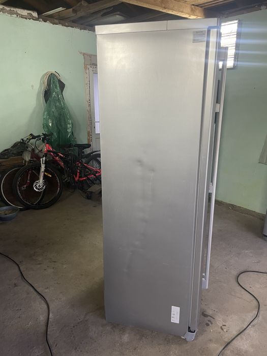 Холодильник двох-дверний…