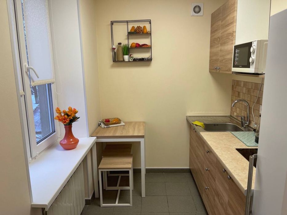 2к Квартира подобово, помісячно, з євроремонтом. Ст. м. Святошин (2хв)