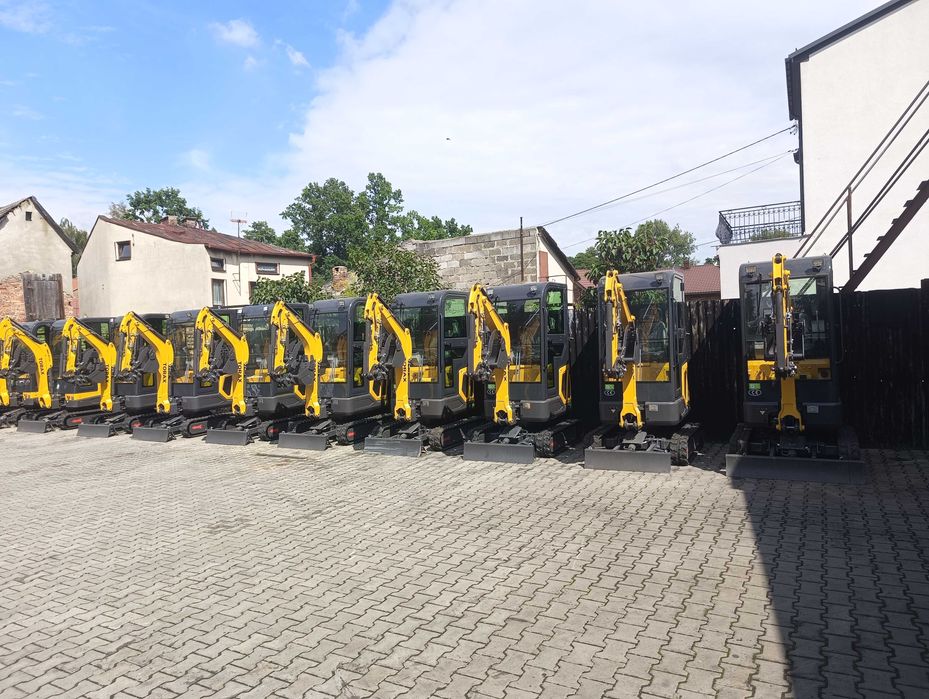 Koparka Gąsienicowa  minikoparka Kubot 1.6 Ta