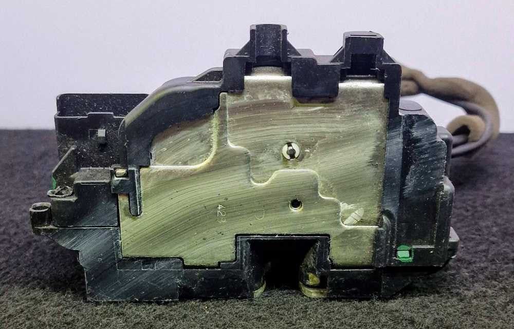 Fechadura / Fecho Porta Frente Direito 8200197719B - RENAULT KANGOO