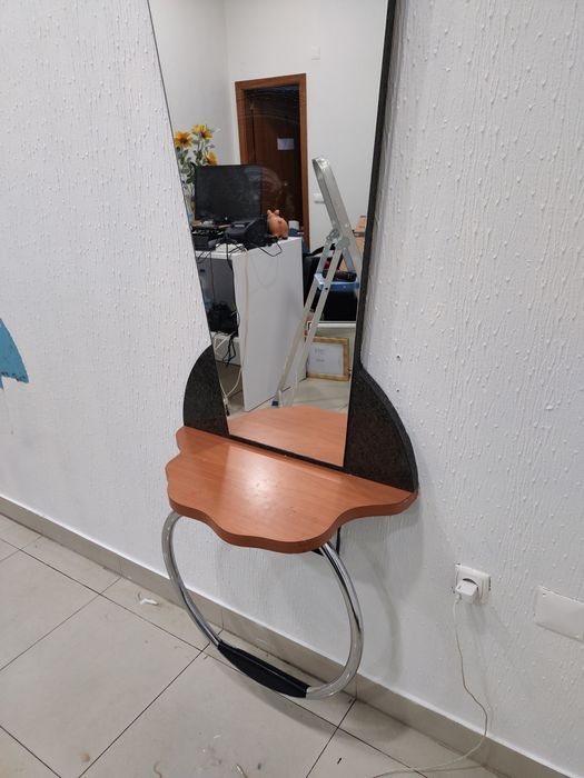 Espelho de cabeleireiro