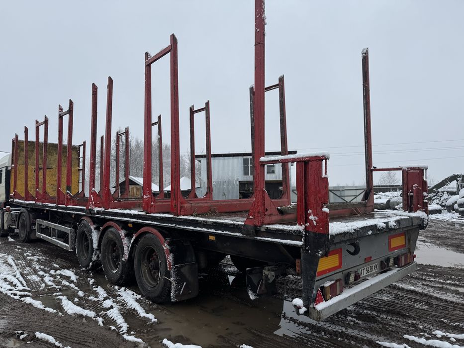 Напівпричіп-лісовоз 3-вісний в наявності, нова ризина