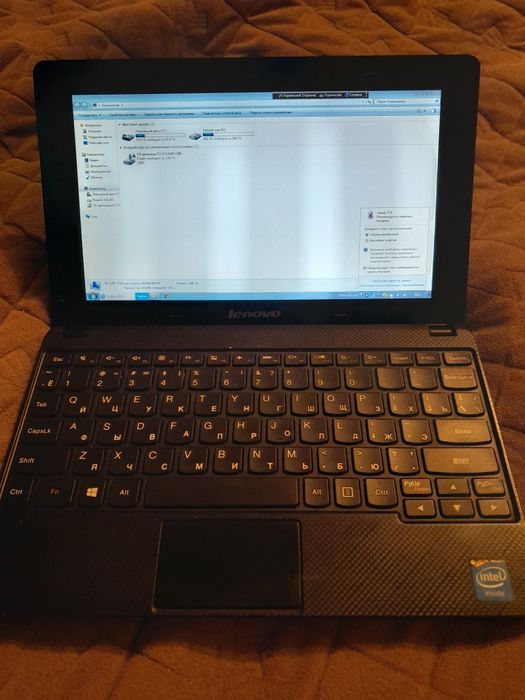 Нетбук Lenovo E10-30