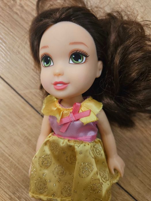 Laleczka Bella 15 cm