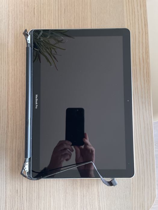 Dispay Macbook 13” 2010