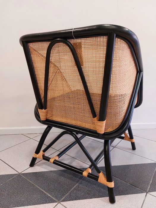 Poltrona em Rattan nova