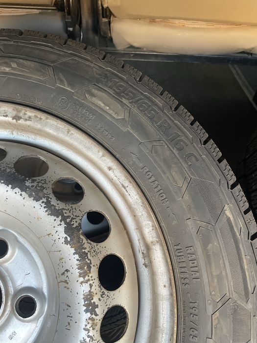 Зимова Резина з дисками 195/65 R16 C (5/120)